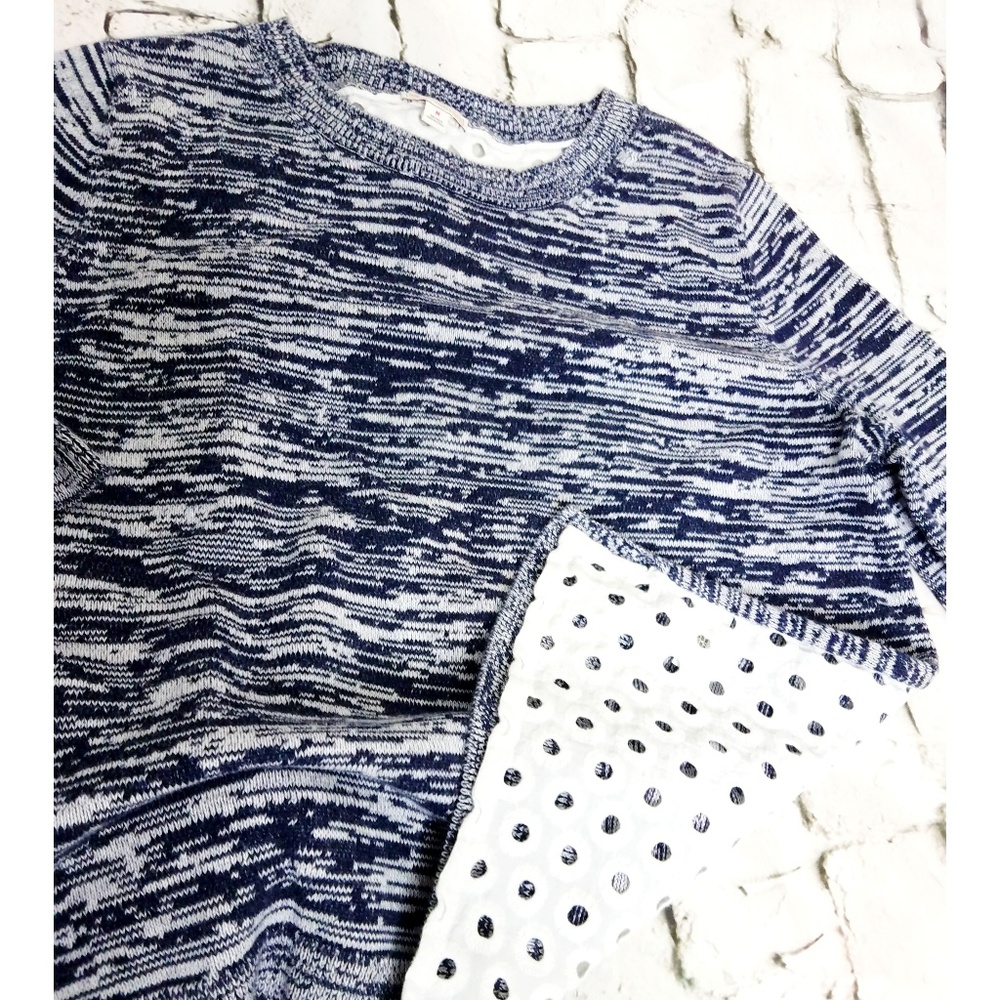 Gap Blue Heathered Sweater w/ Eyelet Back Md